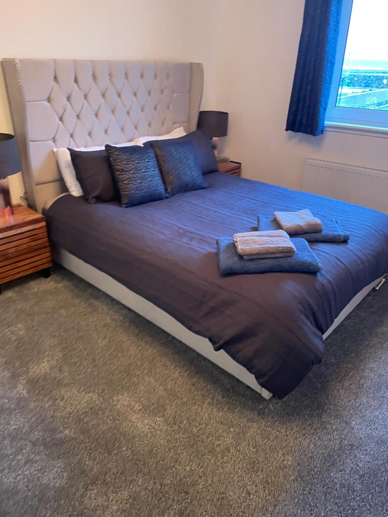 Appartamento Harbour Bliss Ardrossan Esterno foto